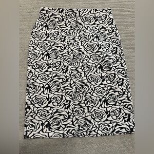 Philosophy Black and White Rose Pencil Skirt